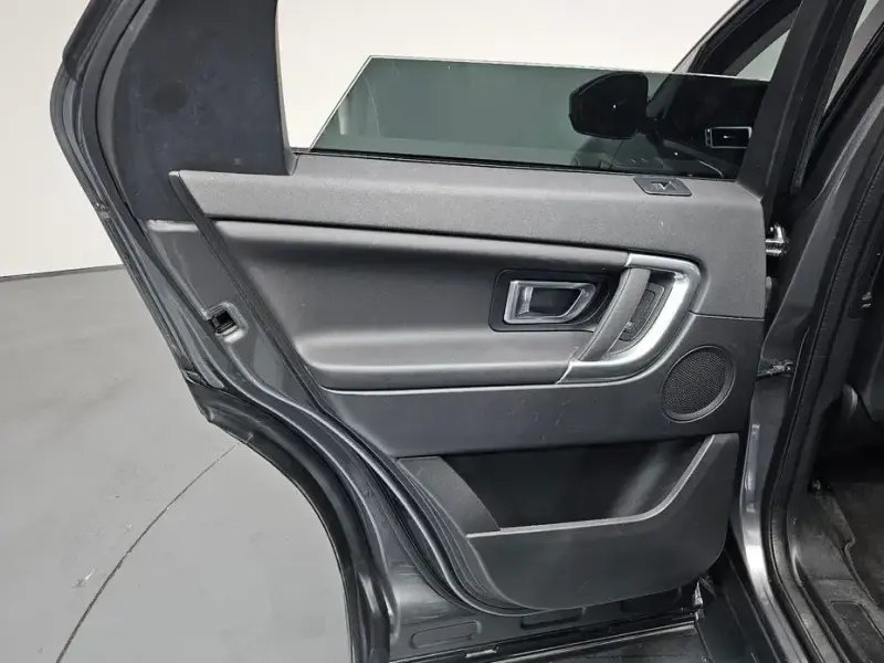 2019 Land Rover Discovery Sport с пробегом 154 265 км