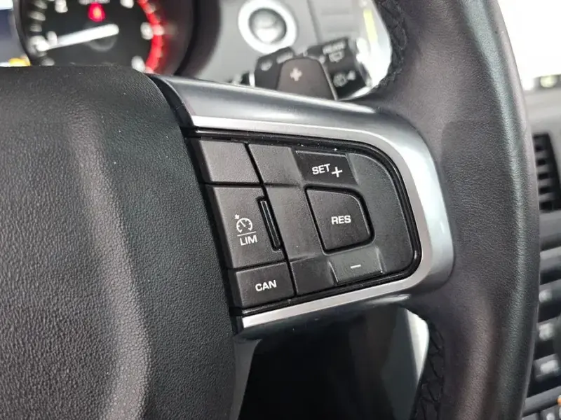 2019 Land Rover Discovery Sport с пробегом 154 265 км