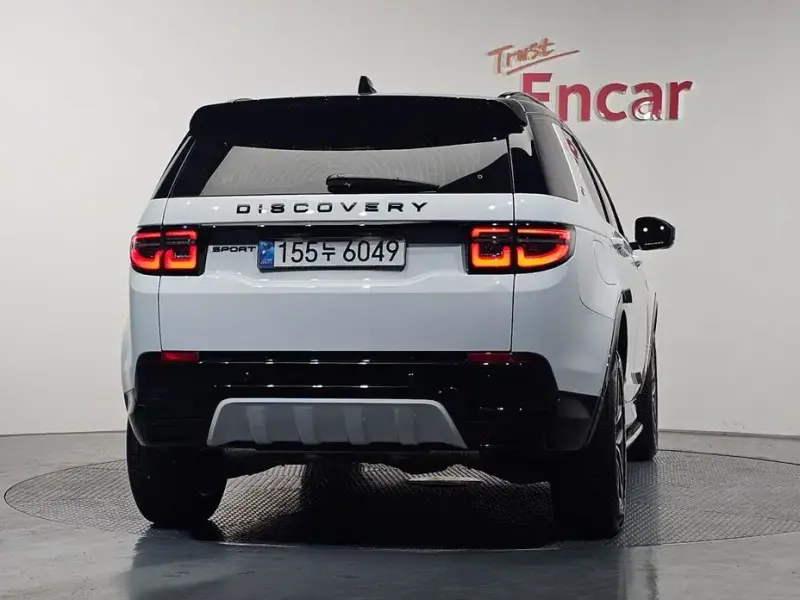 2024 Land Rover Discovery Sport с пробегом 10 685 км