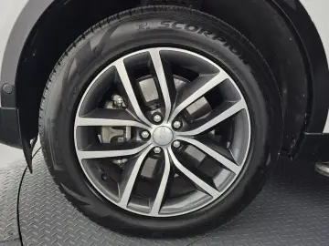 2024 Land Rover Discovery Sport с пробегом 10 685 км