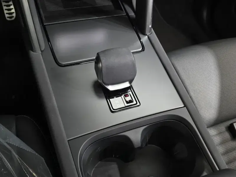 2024 Land Rover Discovery Sport с пробегом 10 685 км