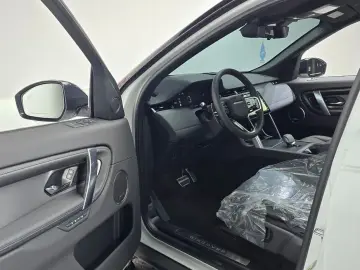 2024 Land Rover Discovery Sport с пробегом 10 685 км