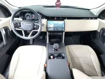 2025 Land Rover Discovery Sport с пробегом 11 406 км