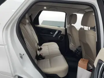 2025 Land Rover Discovery Sport с пробегом 11 406 км