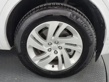 2025 Land Rover Discovery Sport с пробегом 11 406 км