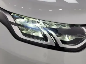 2025 Land Rover Discovery Sport с пробегом 11 406 км
