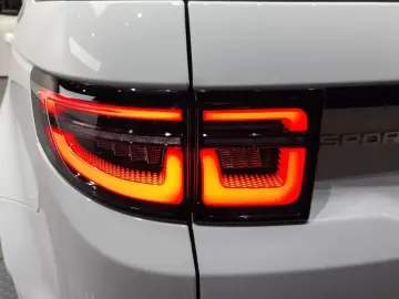 2025 Land Rover Discovery Sport с пробегом 11 406 км