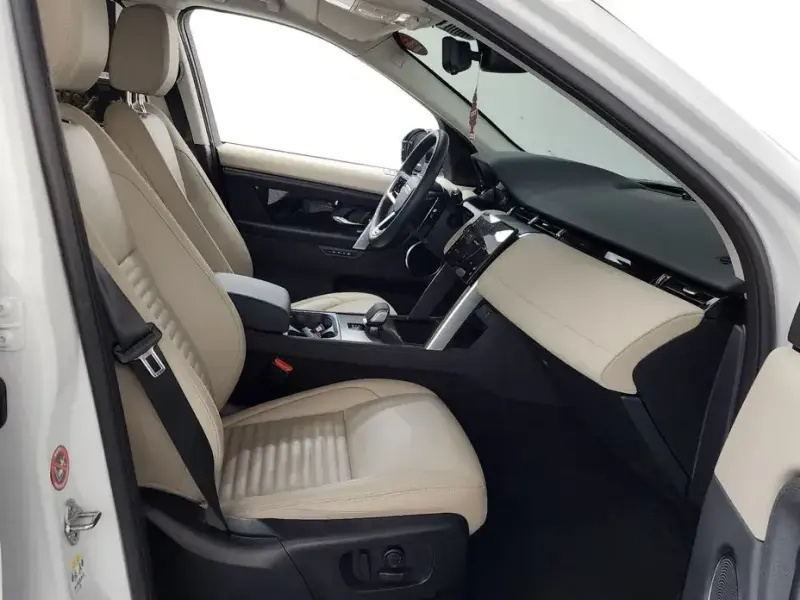 2025 Land Rover Discovery Sport с пробегом 11 406 км