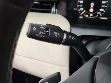 2025 Land Rover Discovery Sport с пробегом 11 406 км