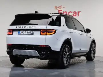 2025 Land Rover Discovery Sport с пробегом 11 535 км