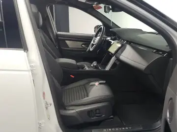 2025 Land Rover Discovery Sport с пробегом 11 535 км