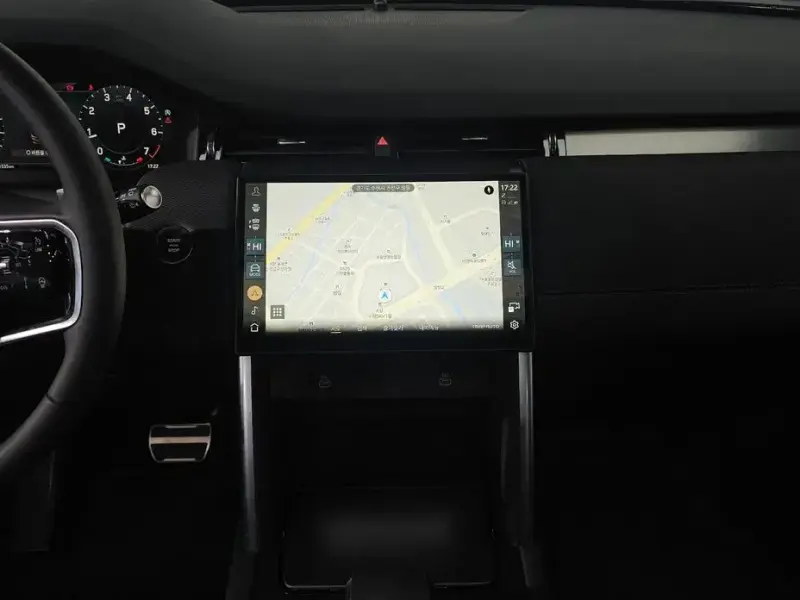 2025 Land Rover Discovery Sport с пробегом 11 535 км