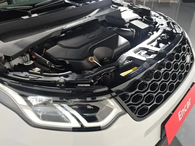2024 Land Rover Discovery Sport с пробегом 14 523 км