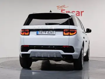 2024 Land Rover Discovery Sport с пробегом 10 647 км