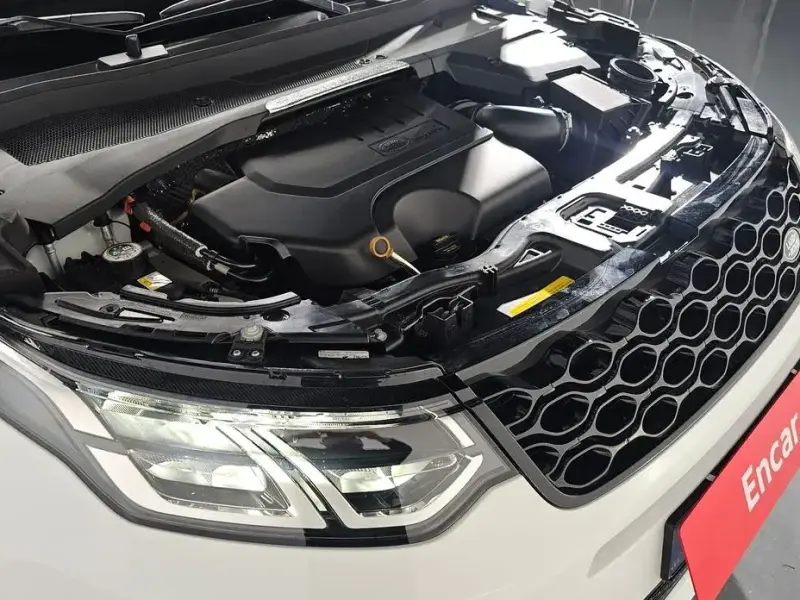 2024 Land Rover Discovery Sport с пробегом 10 647 км