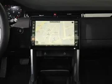 2024 Land Rover Discovery Sport с пробегом 10 647 км