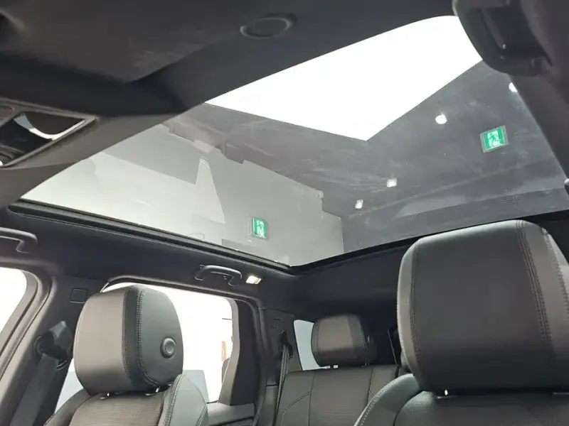 2024 Land Rover Discovery Sport с пробегом 14 970 км