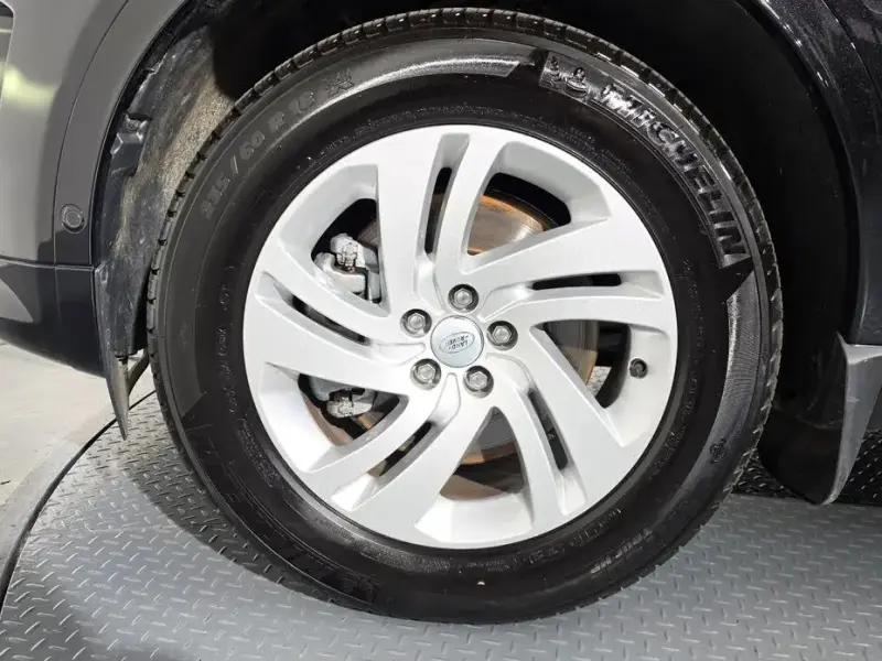 2025 Land Rover Discovery Sport с пробегом 12 454 км