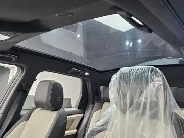 2024 Land Rover Discovery Sport с пробегом 12 878 км