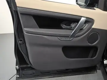 2025 Land Rover Discovery Sport с пробегом 12 454 км