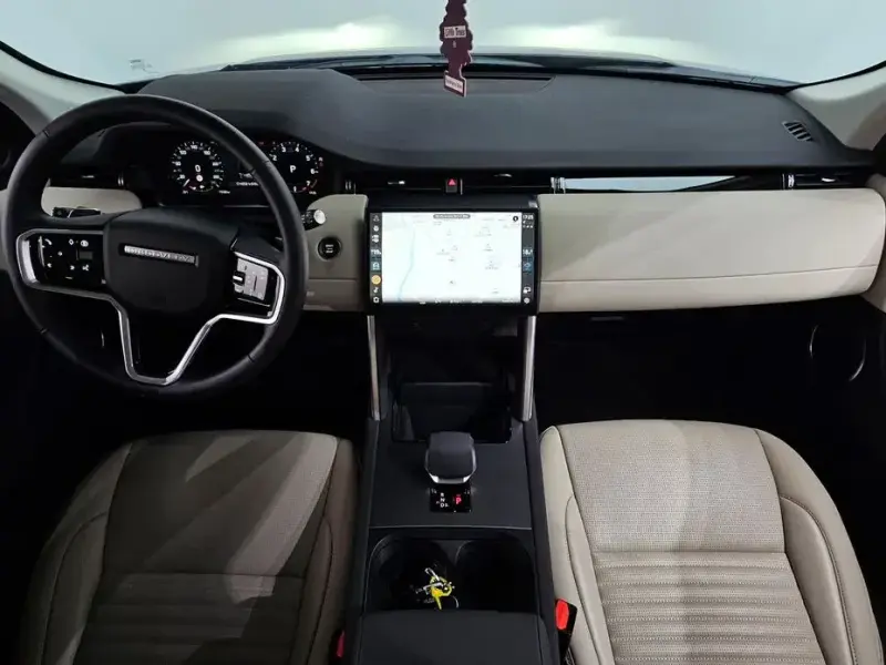 2025 Land Rover Discovery Sport с пробегом 13 180 км