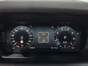 2025 Land Rover Discovery Sport с пробегом 13 180 км