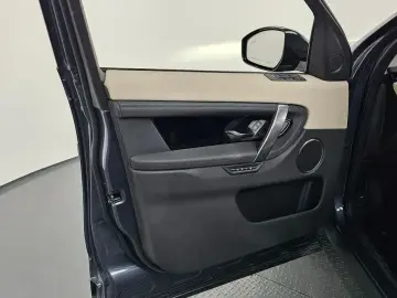 2025 Land Rover Discovery Sport с пробегом 13 180 км