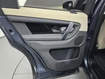 2025 Land Rover Discovery Sport с пробегом 13 180 км