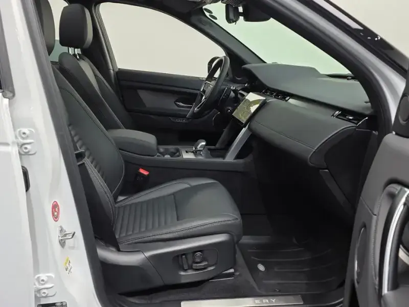 2025 Land Rover Discovery Sport с пробегом 5 633 км