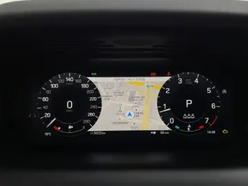 2025 Land Rover Discovery Sport с пробегом 5 633 км