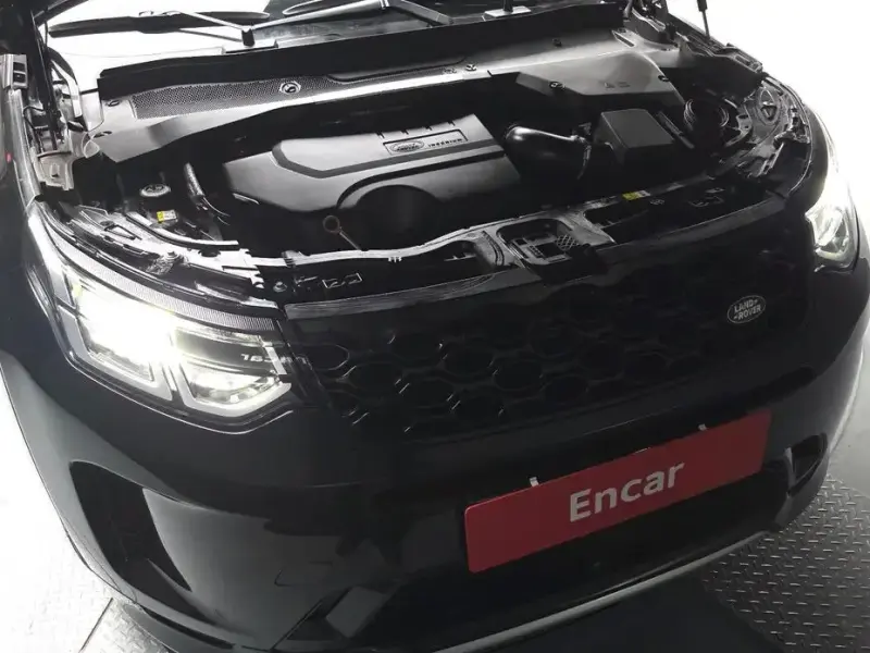 2025 Land Rover Discovery Sport с пробегом 22 452 км