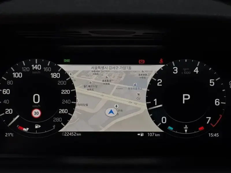 2025 Land Rover Discovery Sport с пробегом 22 452 км