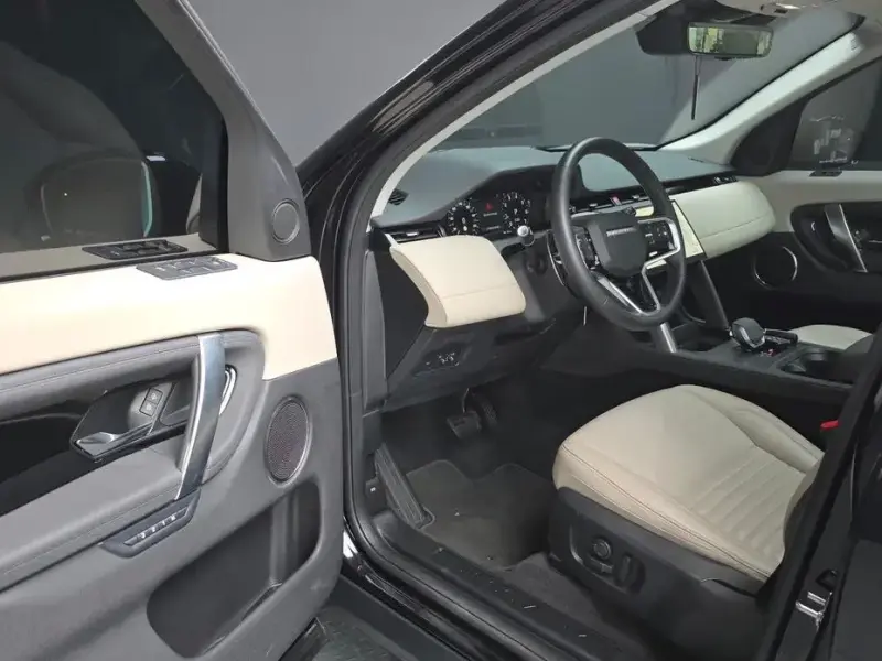 2025 Land Rover Discovery Sport с пробегом 22 452 км
