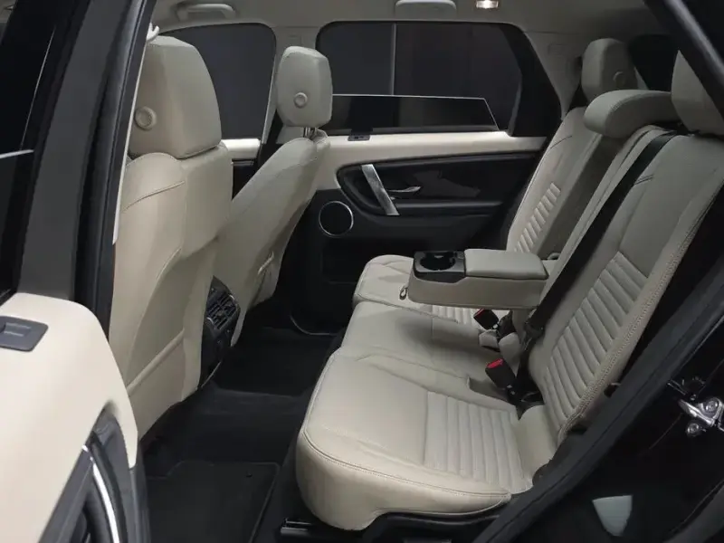 2025 Land Rover Discovery Sport с пробегом 22 452 км