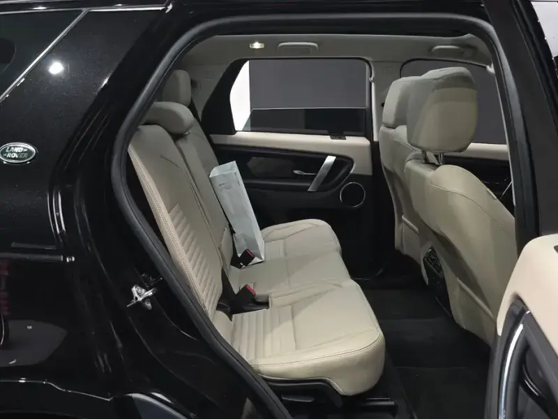 2025 Land Rover Discovery Sport с пробегом 22 452 км