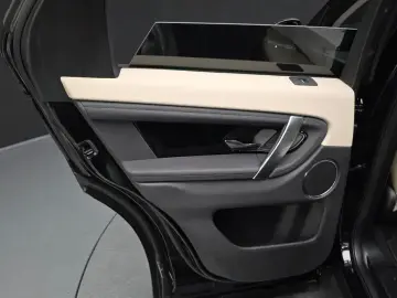 2025 Land Rover Discovery Sport с пробегом 22 452 км