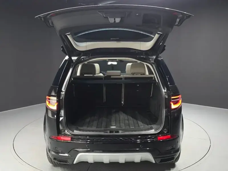 2025 Land Rover Discovery Sport с пробегом 22 452 км