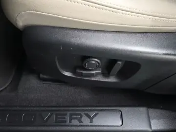 2025 Land Rover Discovery Sport с пробегом 22 452 км