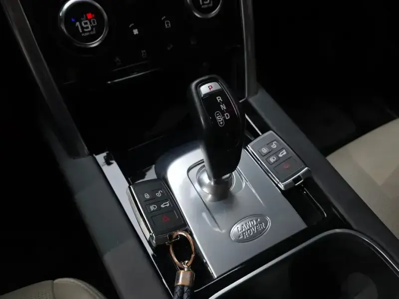 2022 Land Rover Discovery Sport с пробегом 88 480 км
