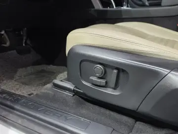 2022 Land Rover Discovery Sport с пробегом 88 480 км