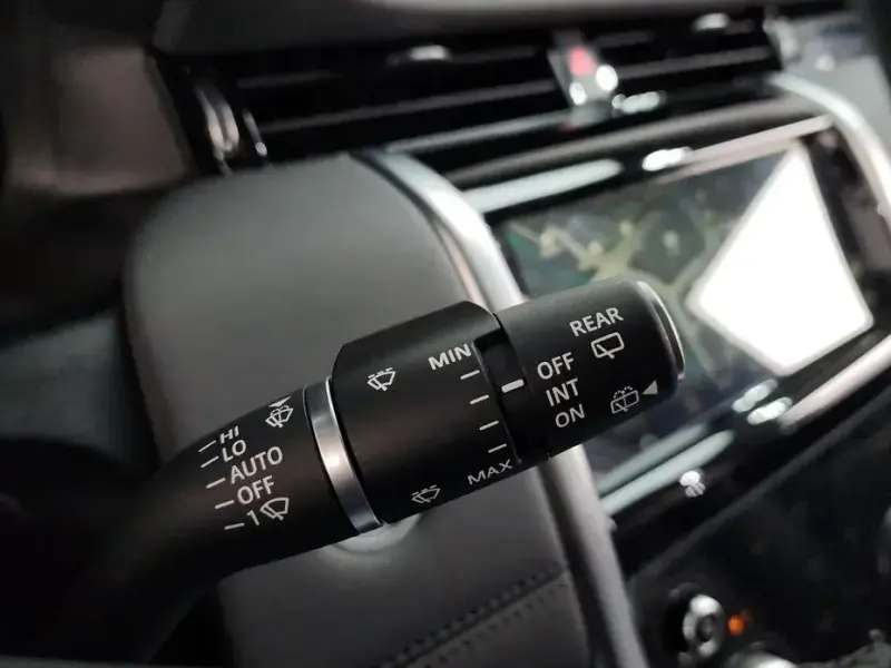 2022 Land Rover Discovery Sport с пробегом 20 277 км