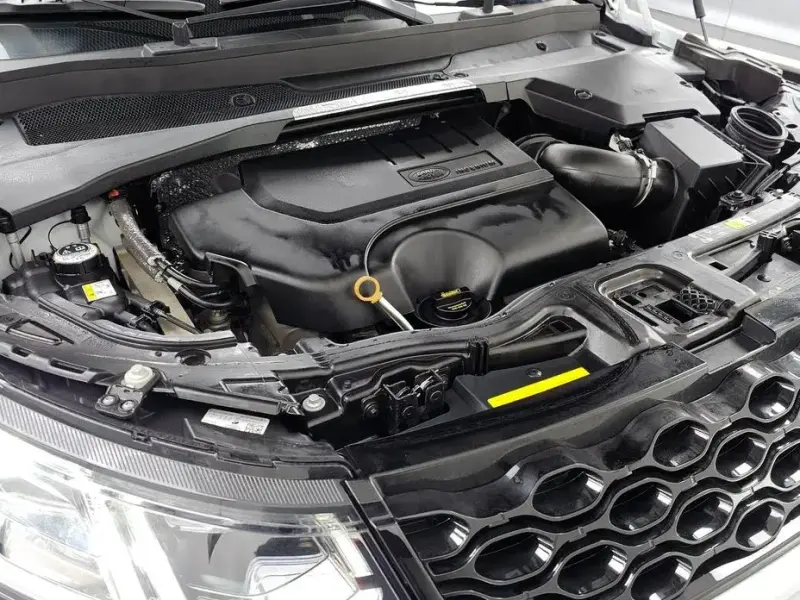 2025 Land Rover Discovery Sport с пробегом 8 430 км