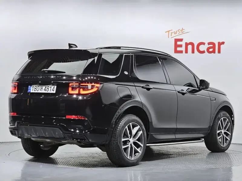 2024 Land Rover Discovery Sport с пробегом 21 174 км