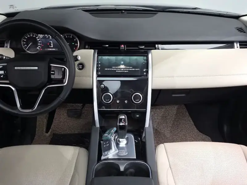 2022 Land Rover Discovery Sport с пробегом 82 774 км