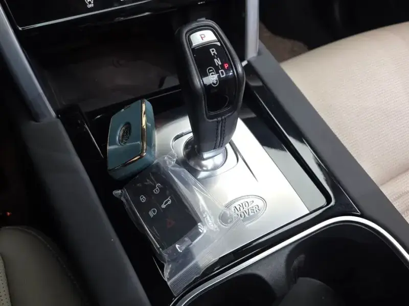 2022 Land Rover Discovery Sport с пробегом 82 774 км