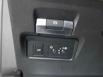 2022 Land Rover Discovery Sport с пробегом 82 774 км