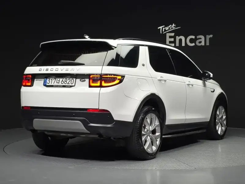 2022 Land Rover Discovery Sport с пробегом 31 201 км