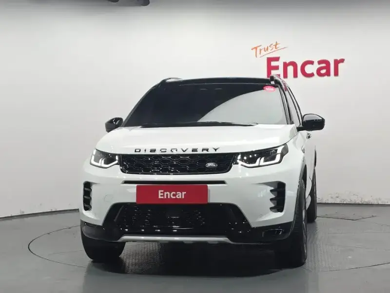 2025 Land Rover Discovery Sport с пробегом 11 244 км