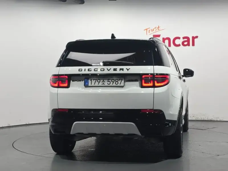 2025 Land Rover Discovery Sport с пробегом 11 244 км
