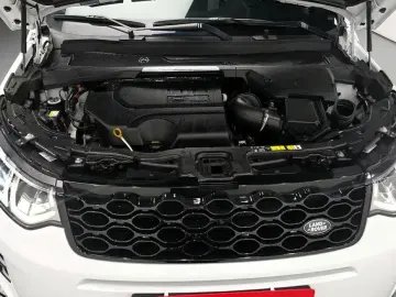 2025 Land Rover Discovery Sport с пробегом 11 244 км